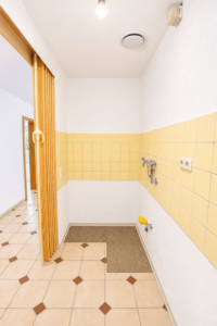 Küchenzimmer - Rechts