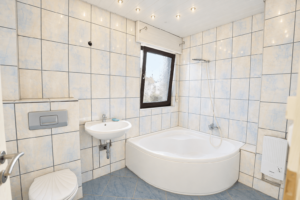 1.OG_Badezimmer